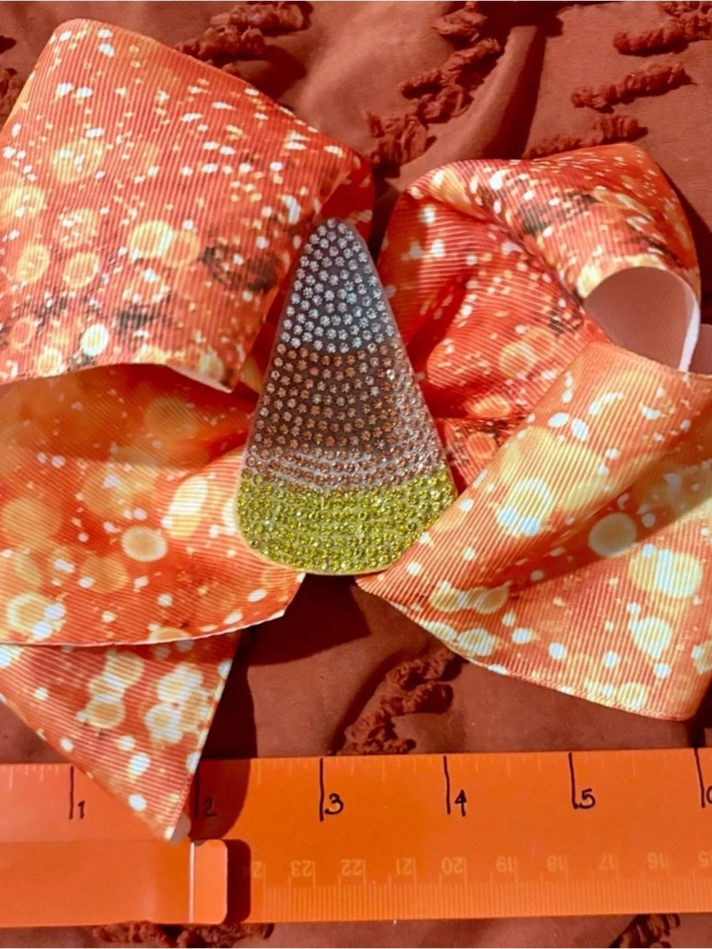7- bundle of 33 hairbows